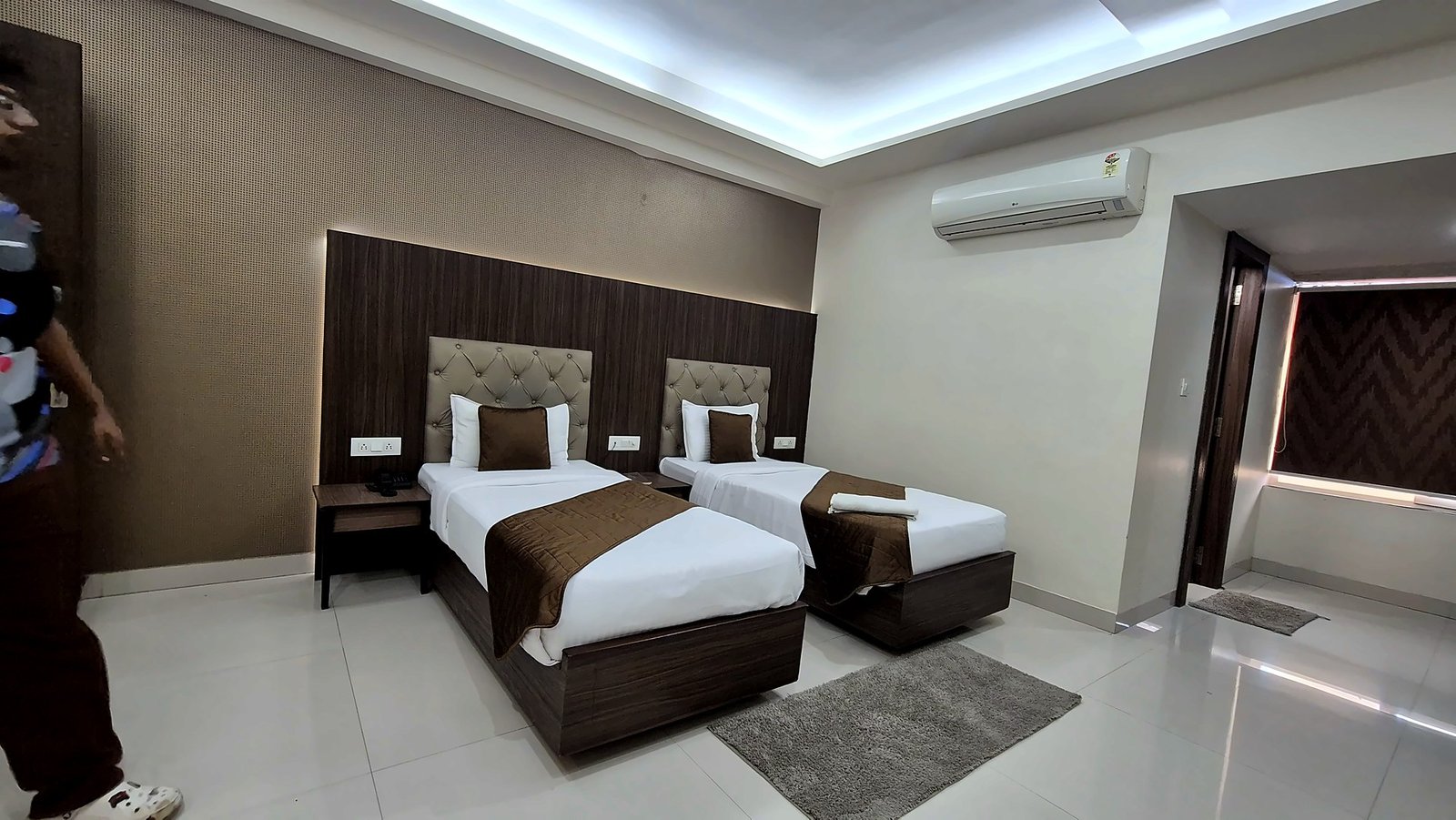Family Stay at Hotel Delite Grand